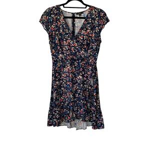 J. Crew navy multi floral‎ print faux wrap cap sleeve ruffle trim dress. Size 8